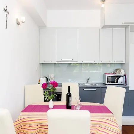 Apartment Villa Orsan アパート