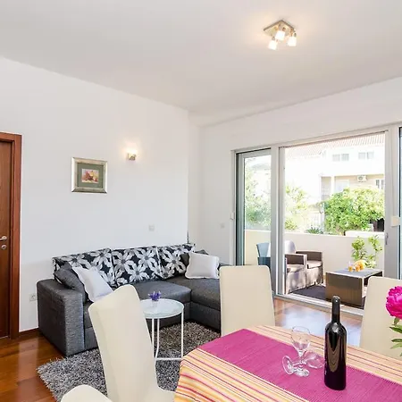 Apartment Villa Orsan アパート